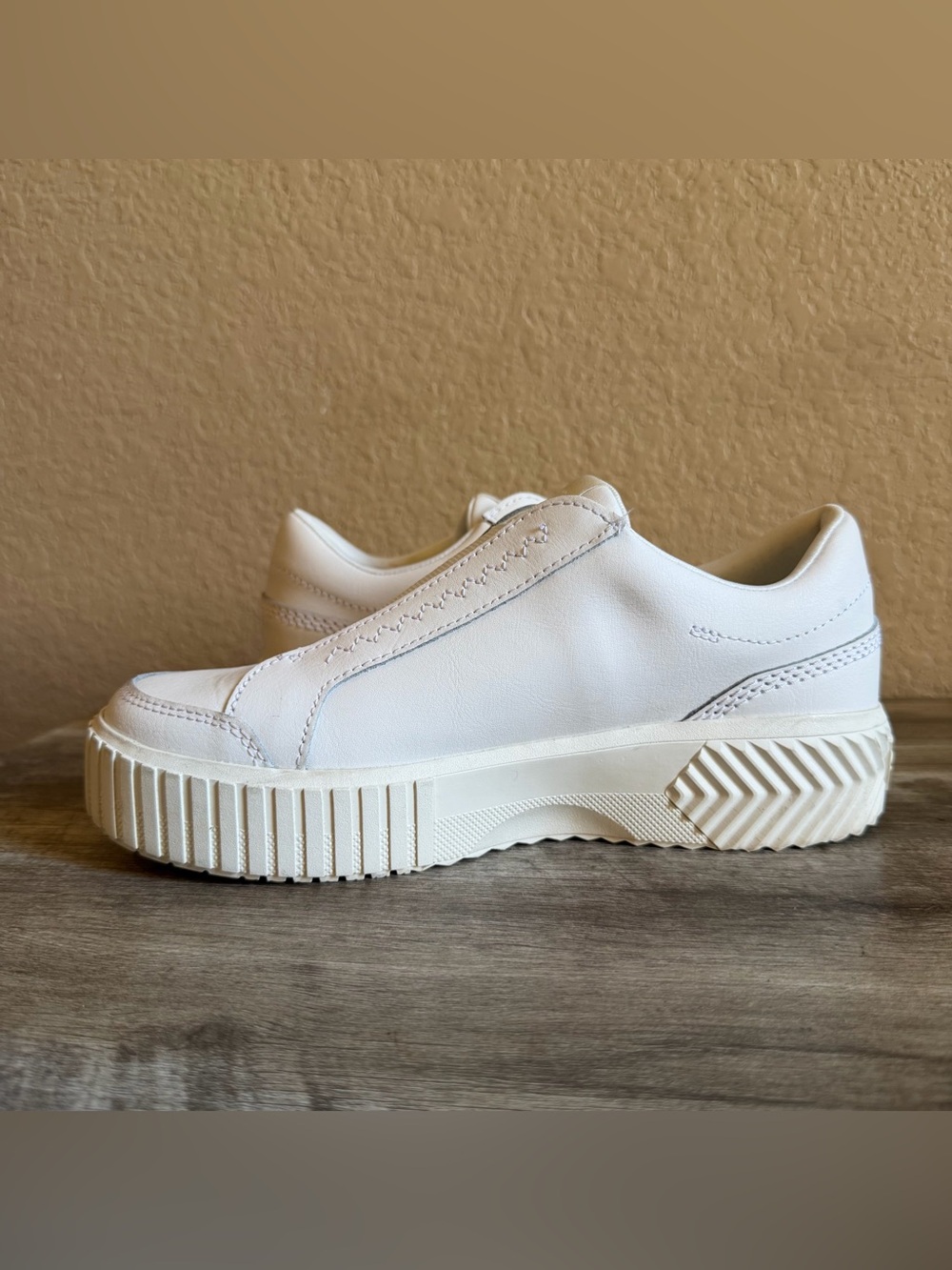 Sorel Ona Ave Women's Slip-On Sneaker Size 8 - Picture 10 of 13